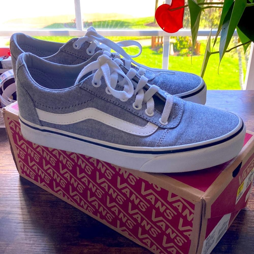 Women’s Vans sneakers